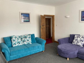 2 BED SEASIDE FLAT LARGS